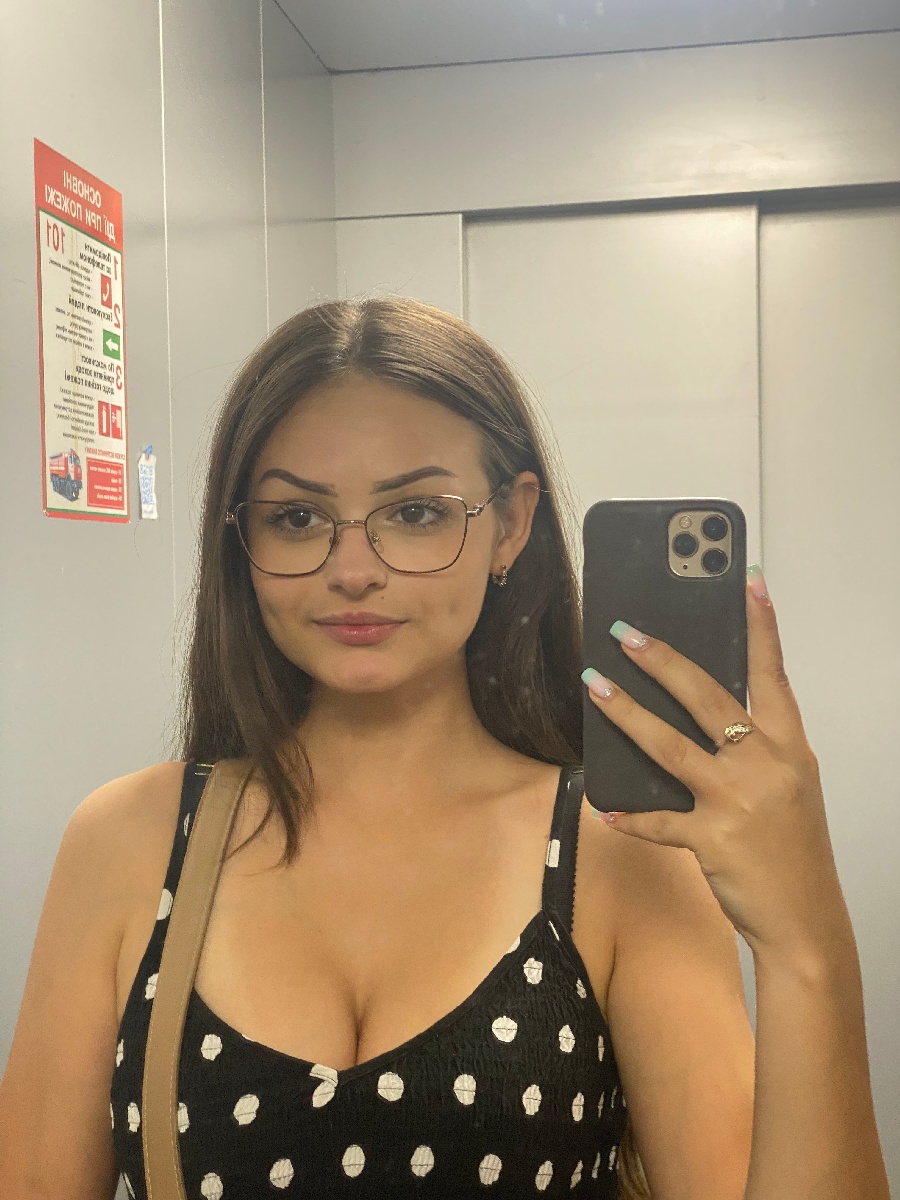 Sexy model Stacy in Ho Chi Minh